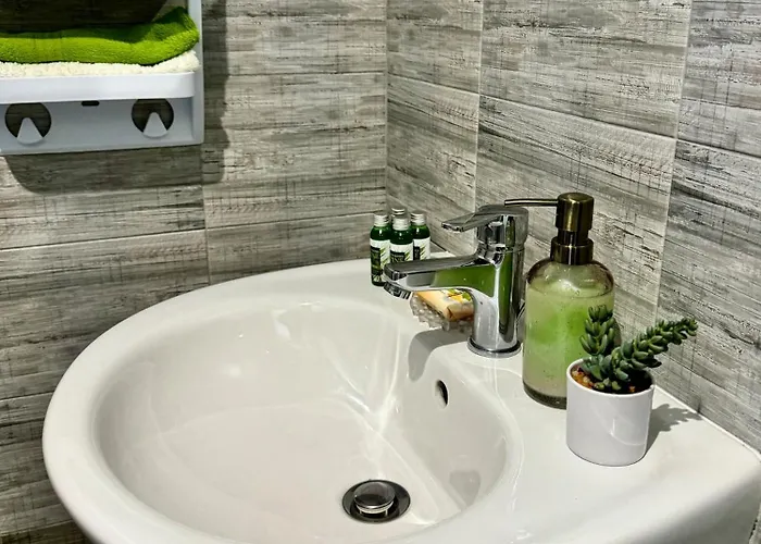 アパート Alex サンダンスキ